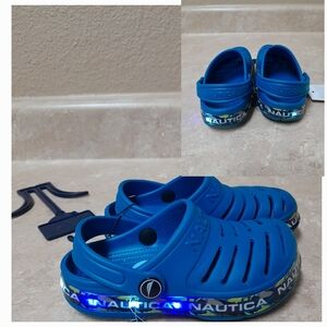 ■Nautica Kids Toddler Cobalt Blue (LIGHT UP) Crocs NWT Size:T9  Crocs